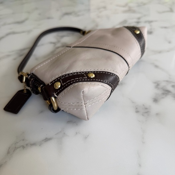 COACH Y2K Vintage Carly Leather Wristlet Mini Bag 40492 Parchment Ivory Brown - Picture 7 of 15